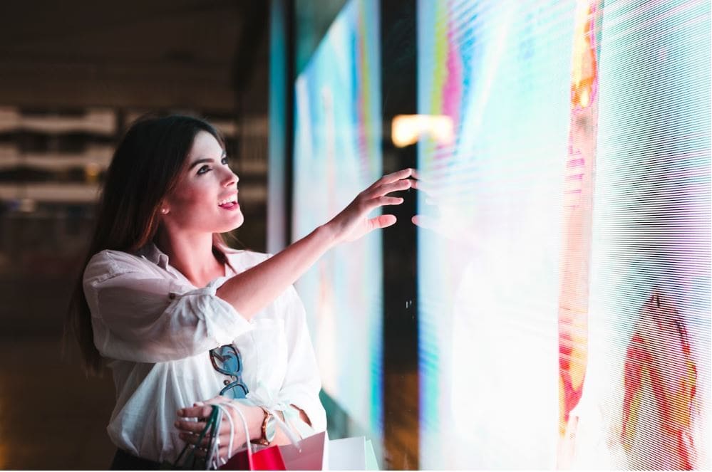 Benefits of using LED displays in the tourism industry